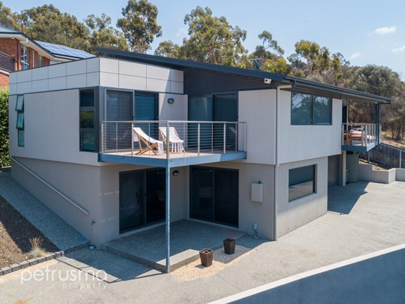 13 Dorothy Court, West Moonah TAS 7009