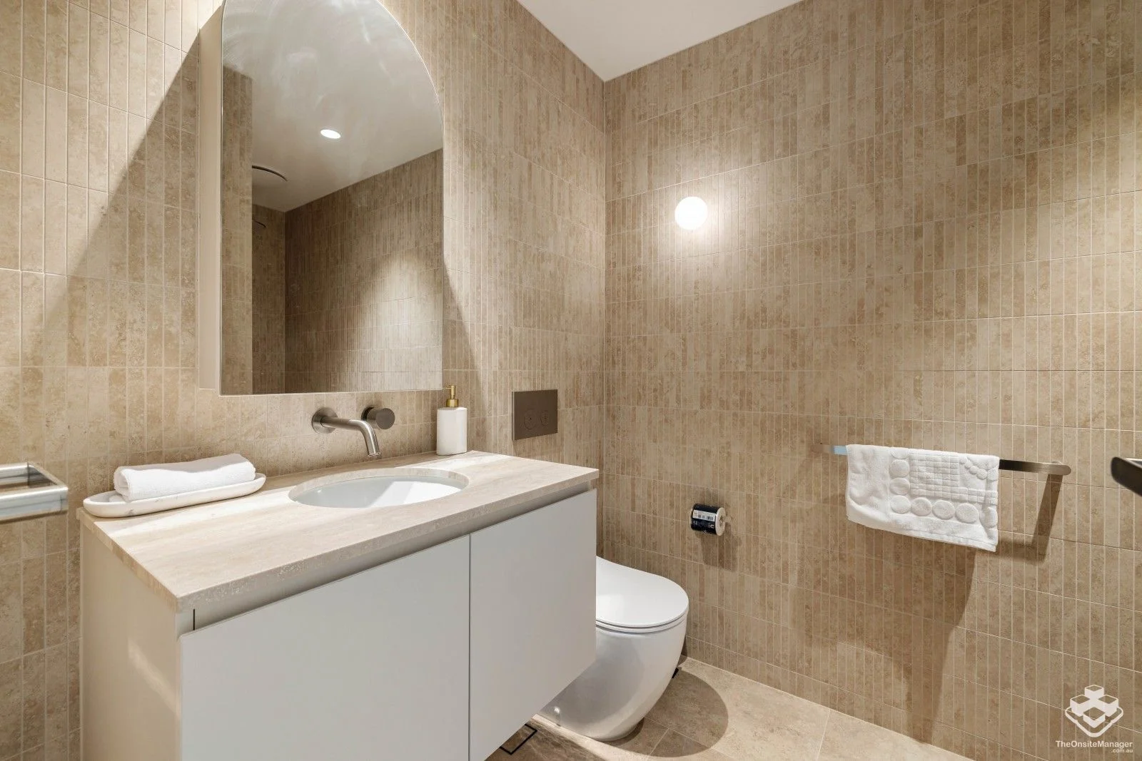 Additional image 9 of ID:21171520/152 Jefferson Lane, Palm Beach QLD 4221