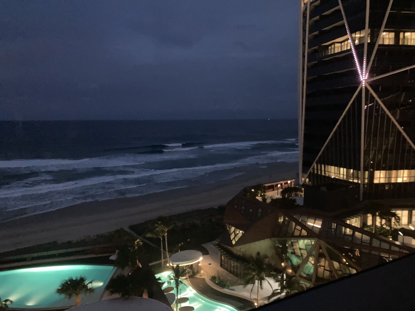 1 bedrooms Apartment / Unit / Flat in 36 Old Burleigh Road SURFERS PARADISE QLD, 4217