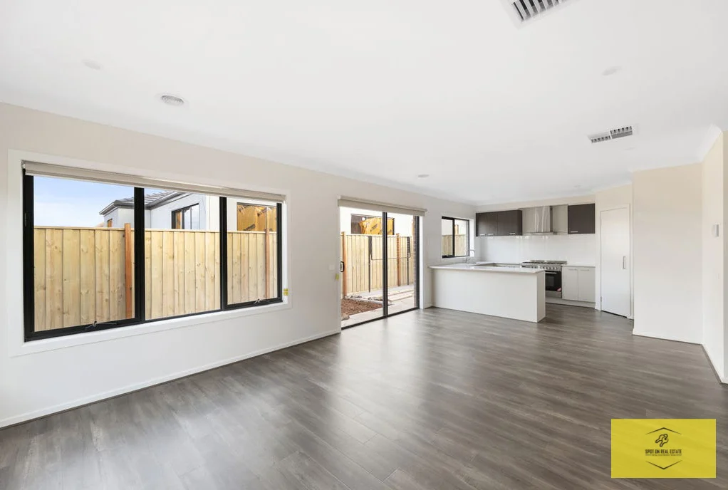 Additional image 9 of 64 Whitecross Drive, Thornhill Park VIC 3335