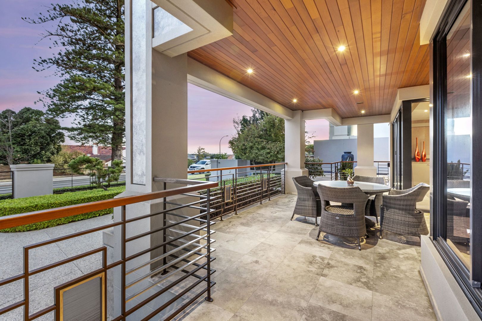 31 Jutland Parade, Dalkeith WA 6009, Image 2