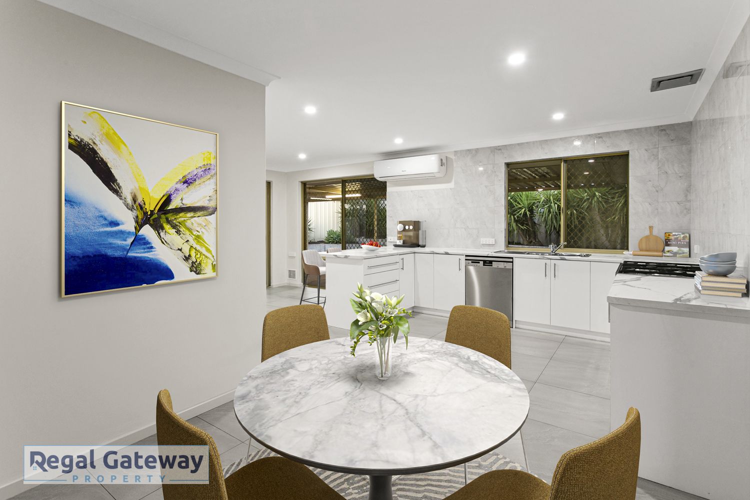4 bedrooms House in 5 Gun Court LEDA WA, 6170