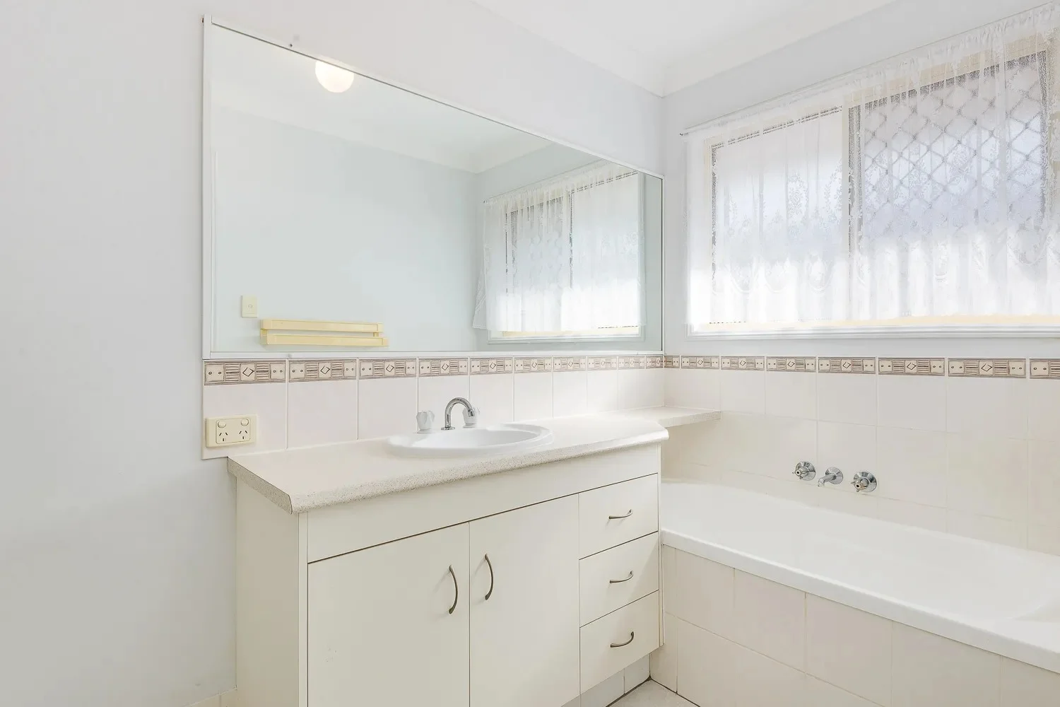 Additional image 9 of 10 Hampshire Close, Heritage Park QLD 4118