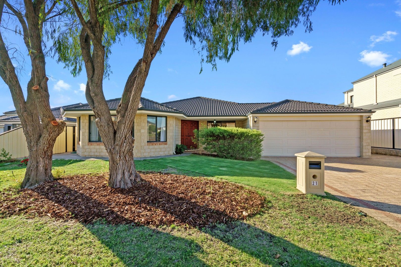 4 bedrooms House in 21 Majestic Vista MADELEY WA, 6065