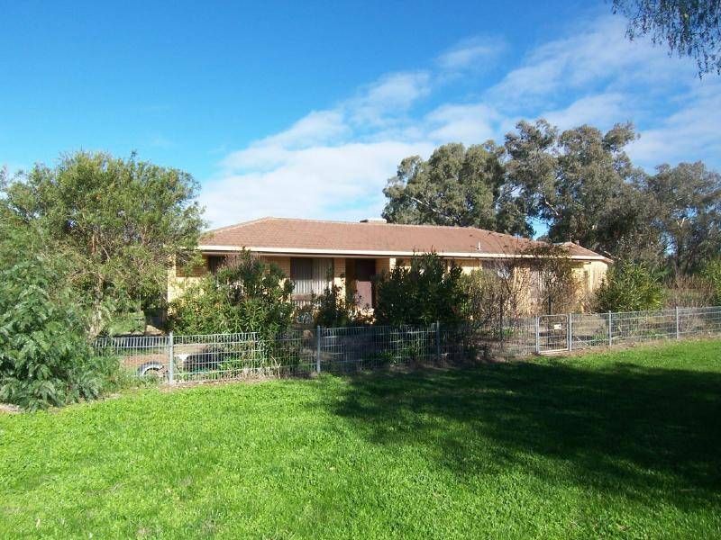 17 Cambria Street, STOCKINBINGAL NSW 2725, Image 0