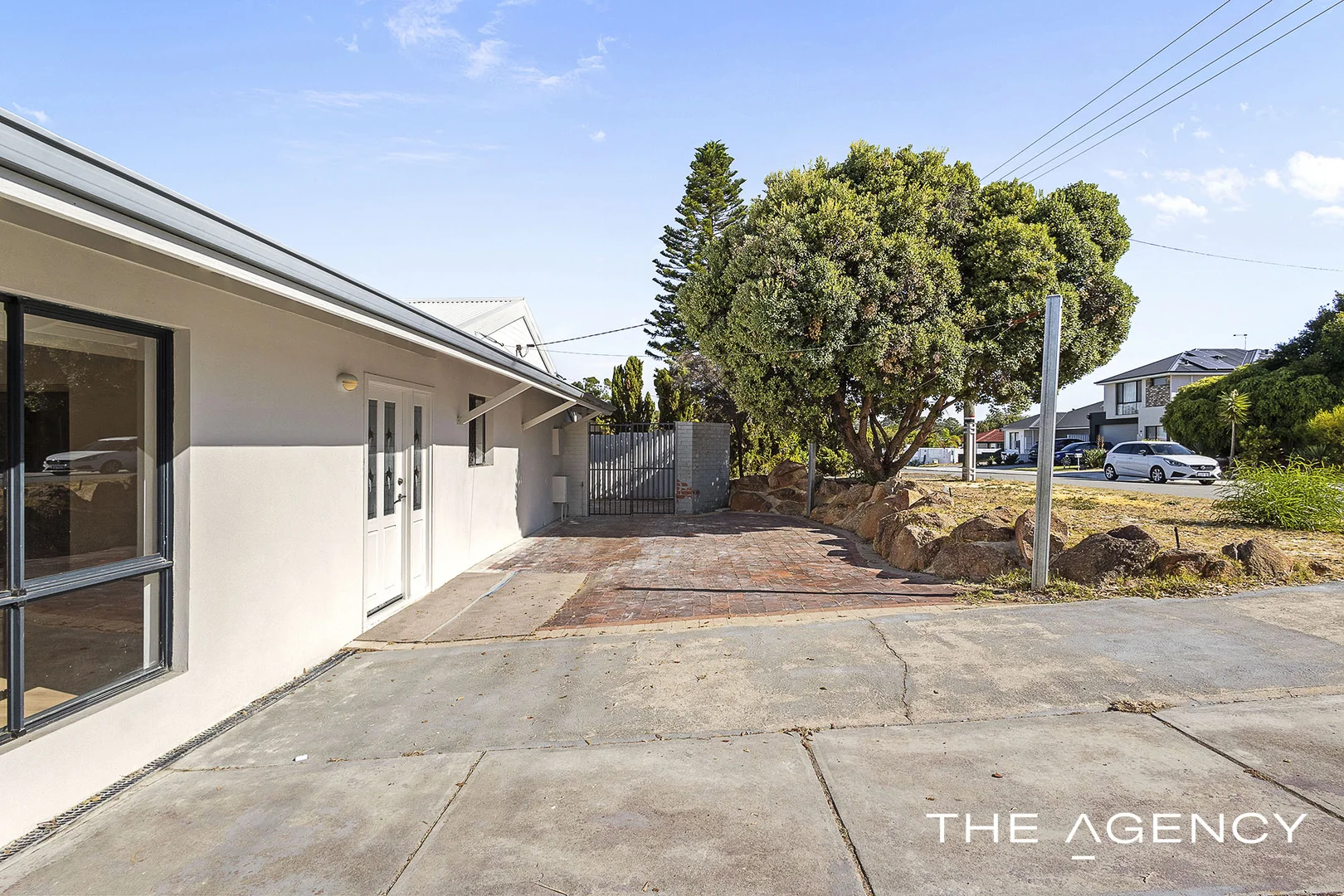 Additional image 37 of 24 Fenellia Crescent, Craigie WA 6025