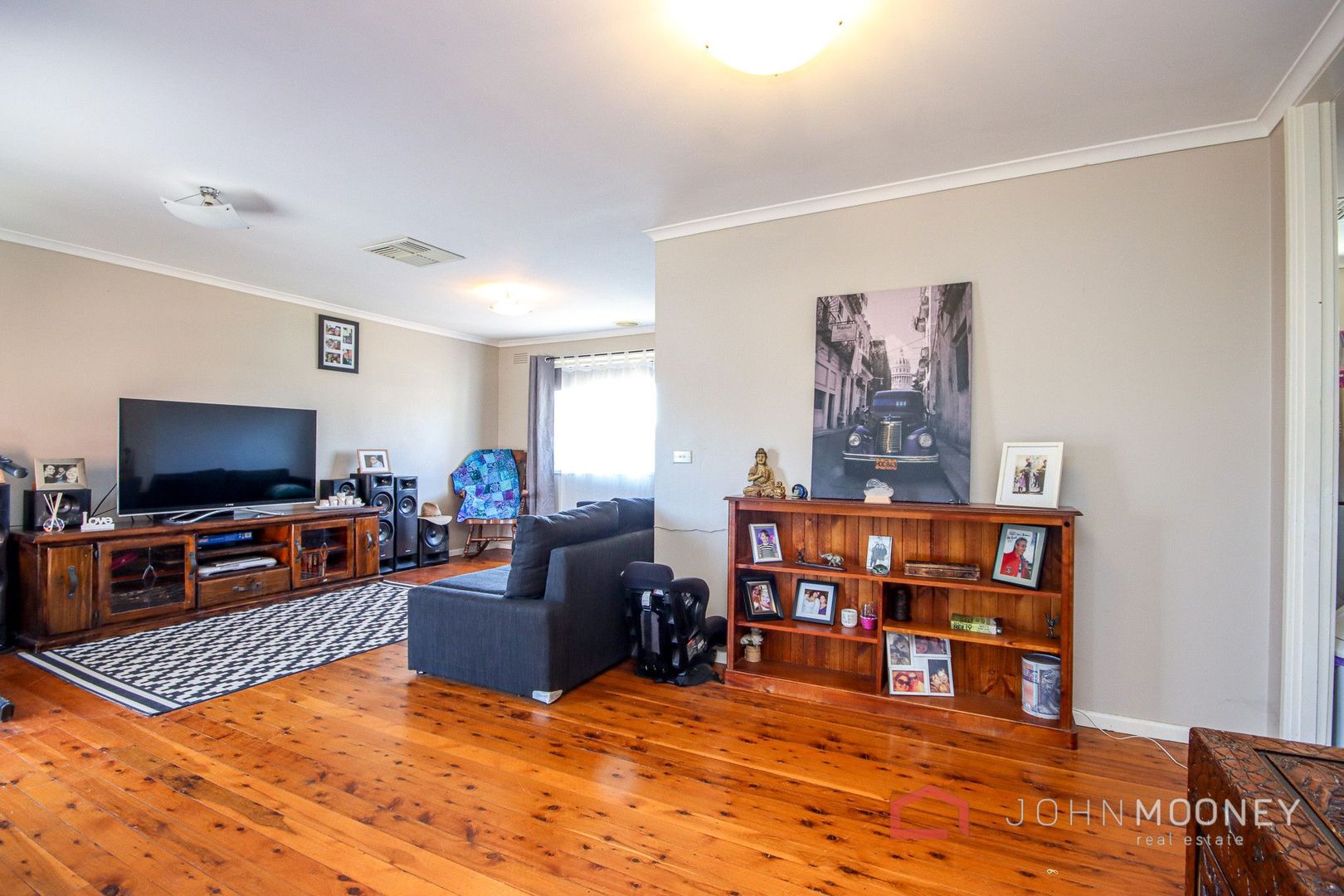 42 Elizabeth Avenue, Forest Hill NSW 2651, Image 2