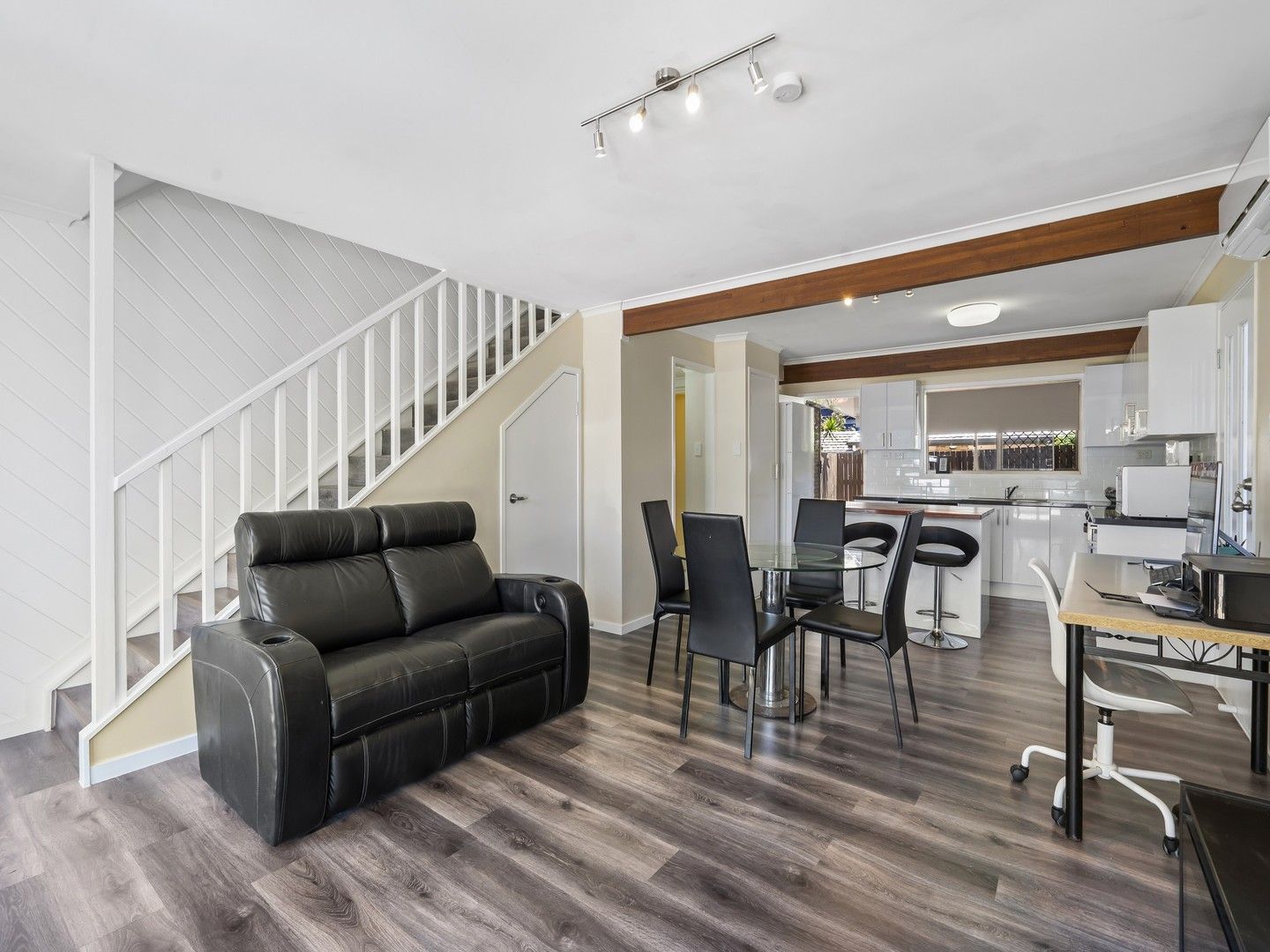 2 bedrooms Townhouse in 3/7 Maranda St SHAILER PARK QLD, 4128