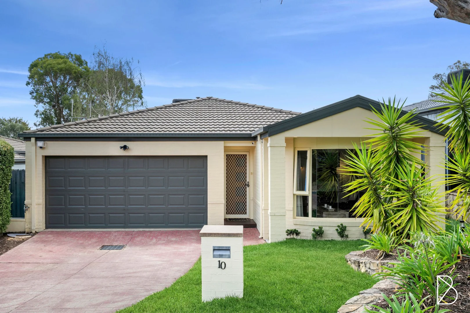 Additional image 20 of 10 Lind Close, Fraser ACT 2615