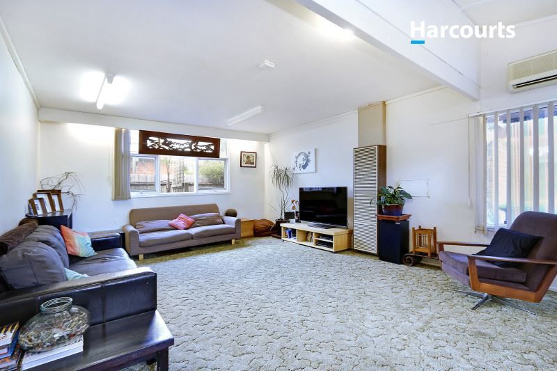 25 Kananook Avenue, Seaford VIC 3198, Image 2