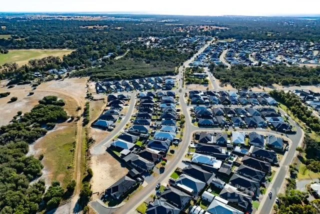 Additional image 31 of 32 Broadhurst Avenue, Ravenswood WA 6208