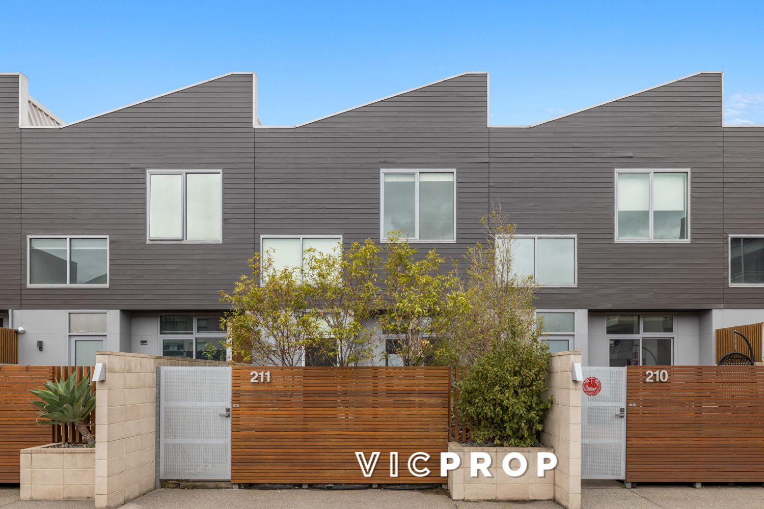 2 bedrooms Apartment / Unit / Flat in 211/9 The Arcade DOCKLANDS VIC, 3008