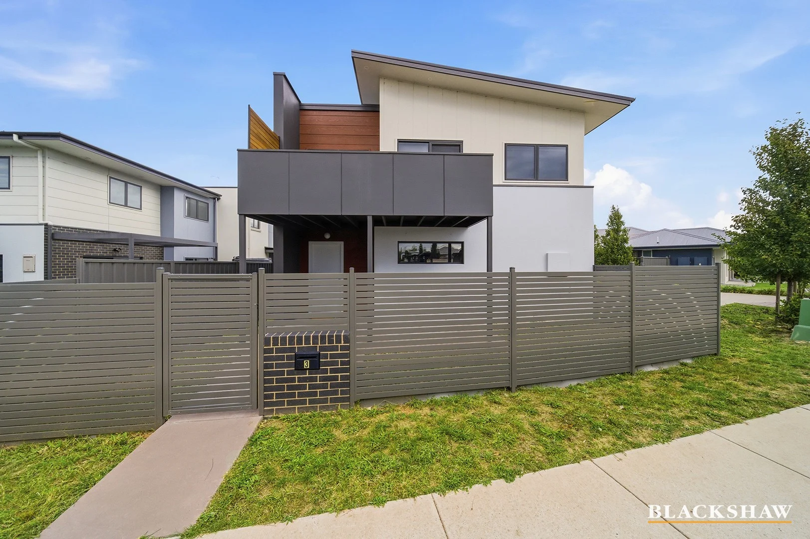 3 Zealie Bend, Googong NSW 2620