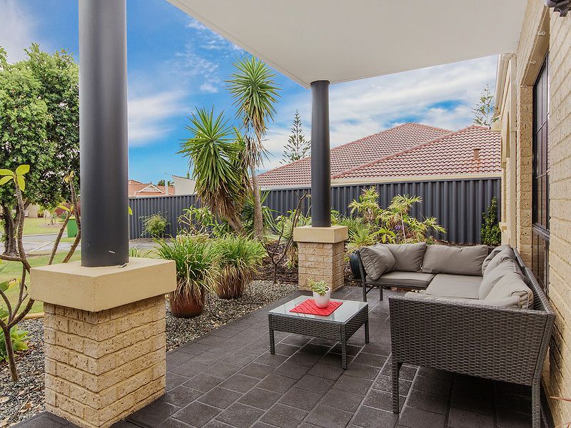 3 Anzio Court, Secret Harbour WA 6173, Image 2