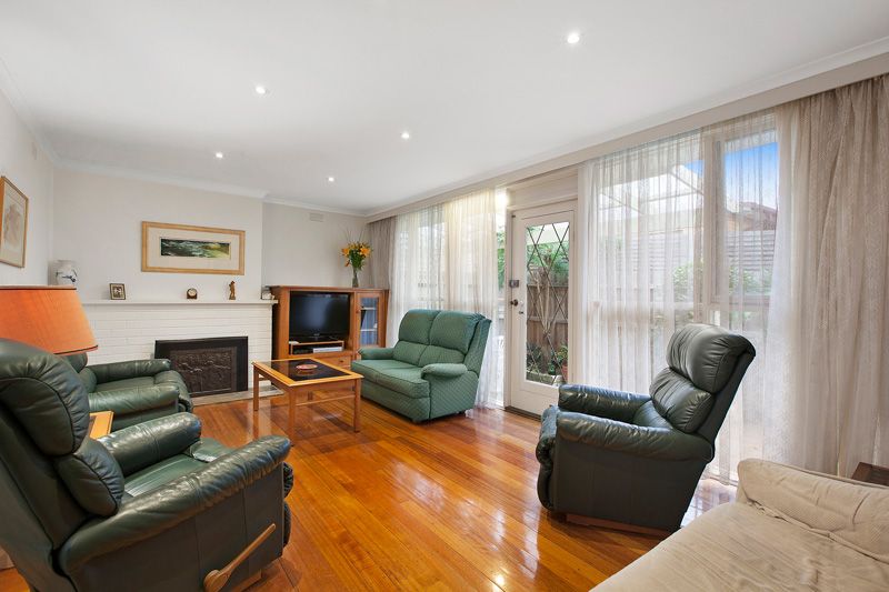 54 Risdon Drive, Notting Hill VIC 3168, Image 1