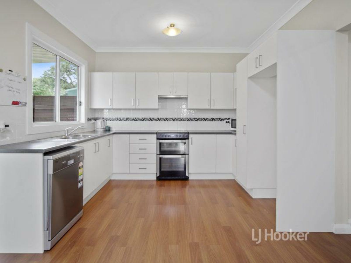 43 Mulgen Crescent, Bomaderry NSW 2541, Image 2