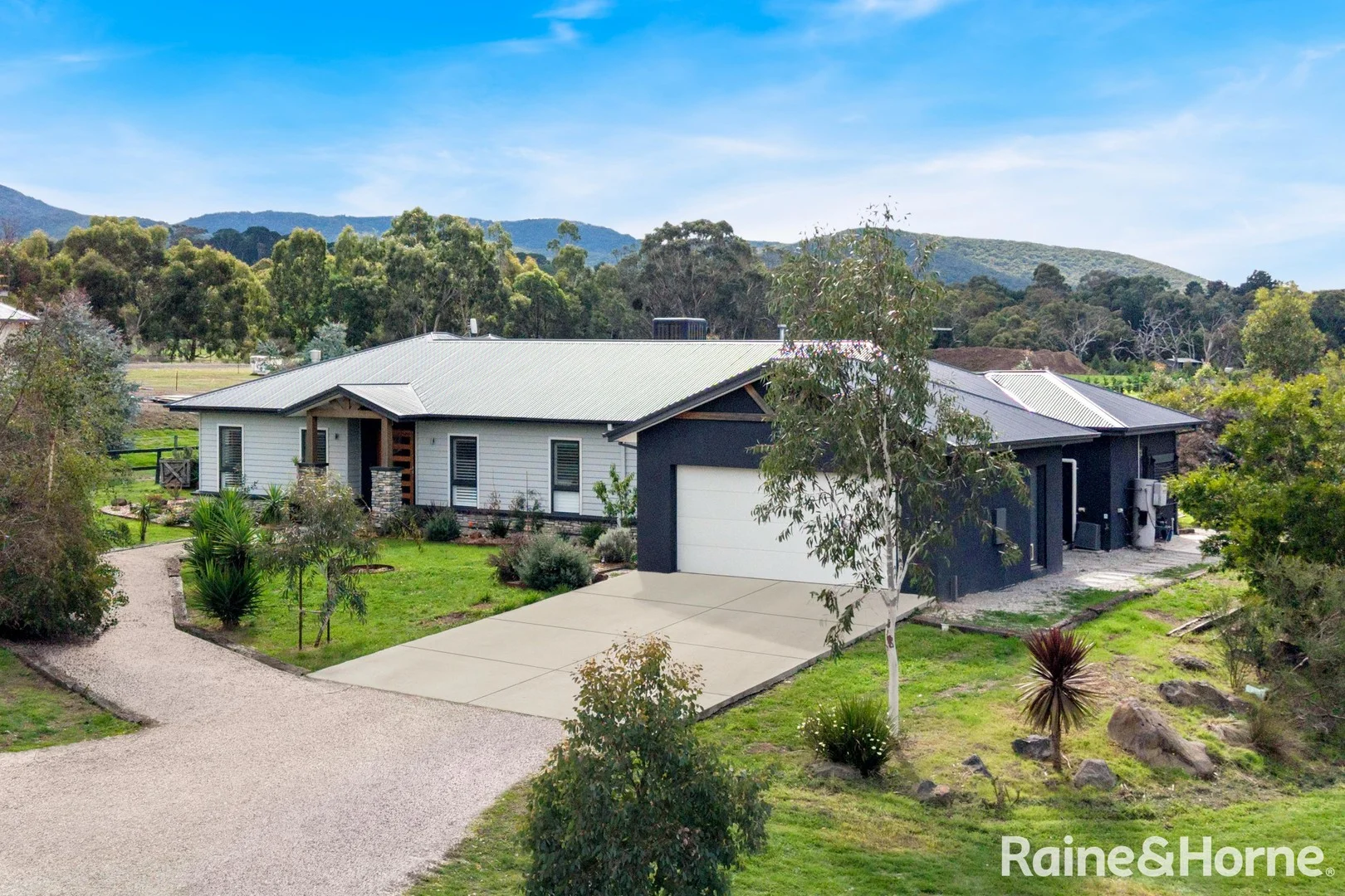 128 Bolithos Road, Riddells Creek VIC 3431
