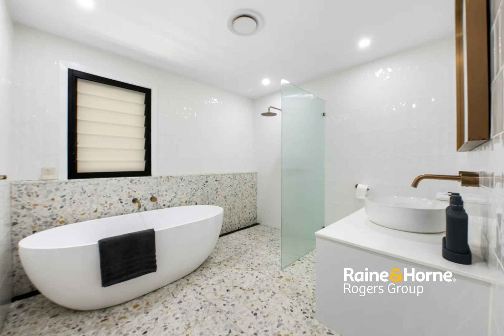 Additional image 9 of 26 Sunrise Avenue, Budgewoi NSW 2262