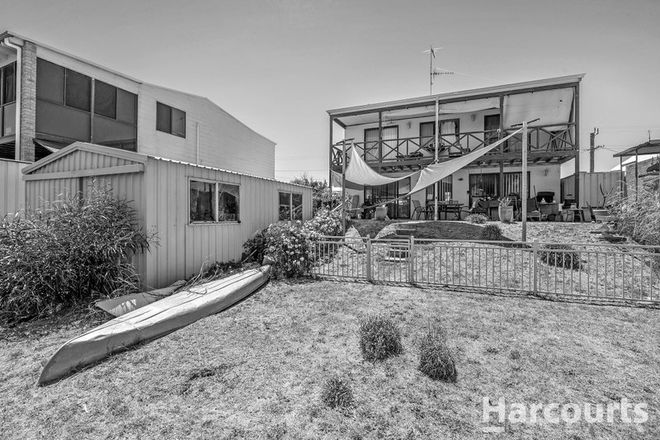 Picture of 70 Kiap Road, SOUTH YUNDERUP WA 6208