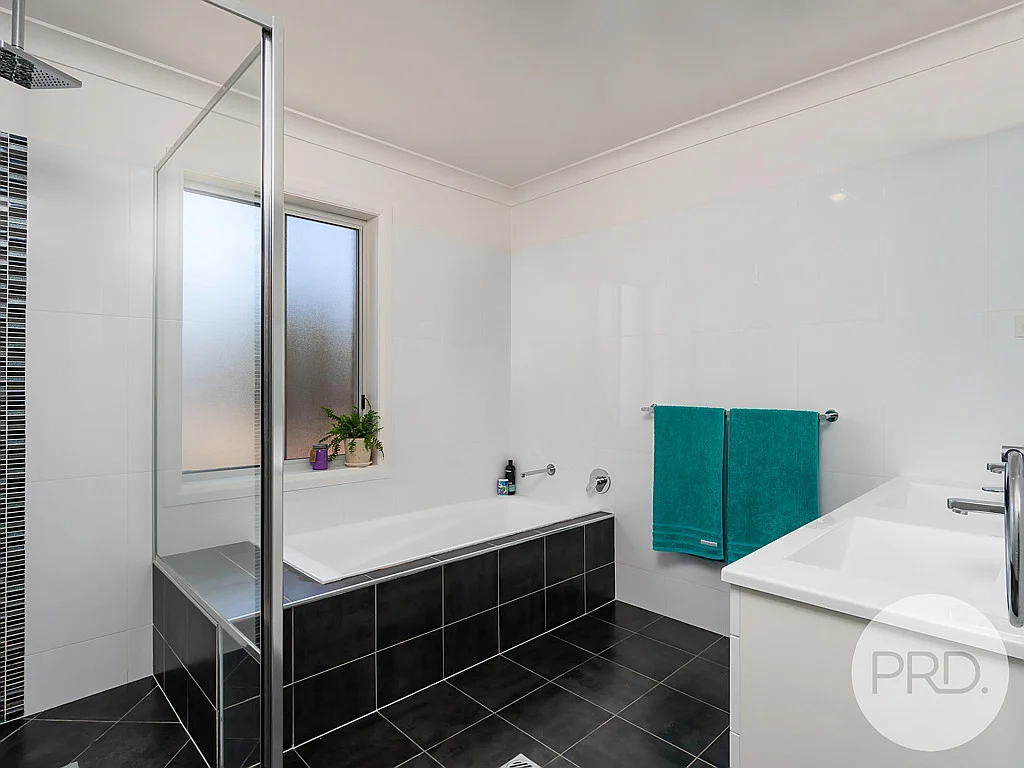 Additional image 8 of 19 Kellerman Crescent, Boorooma NSW 2650