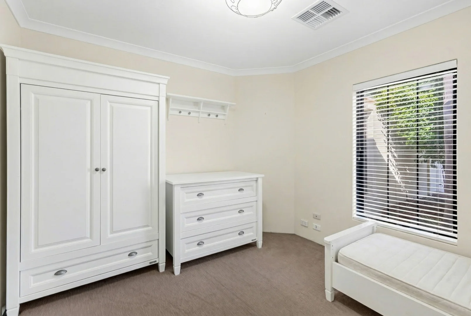 Additional image 16 of 9 San Remo Vista, Ellenbrook WA 6069