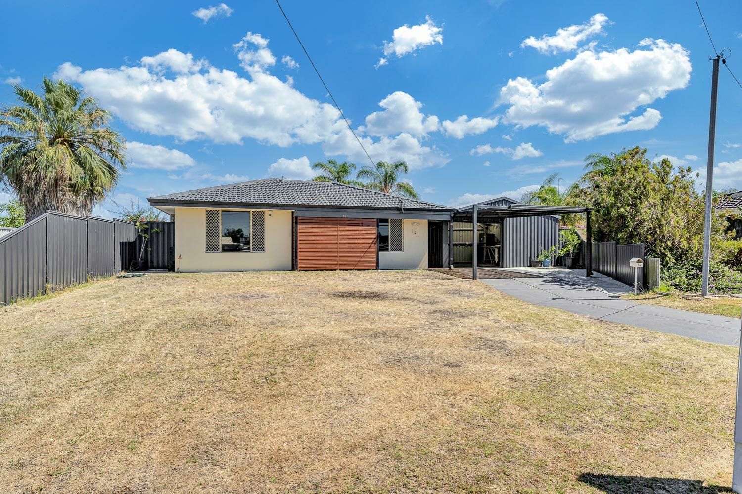 4 bedrooms House in 14 Federal Close GOSNELLS WA, 6110