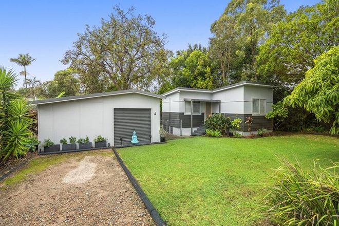 Picture of 4 Bambara Avenue, SUMMERLAND POINT NSW 2259