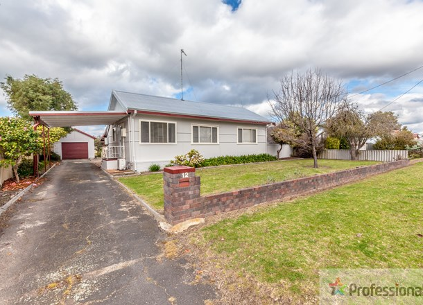 12 Limmer Street, Manjimup WA 6258