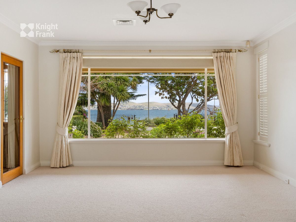 11 Beach Road, Sandy Bay TAS 7005, Image 2