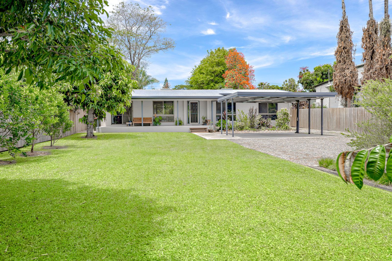 3 bedrooms House in 26 Romney Street KAMERUNGA QLD, 4870