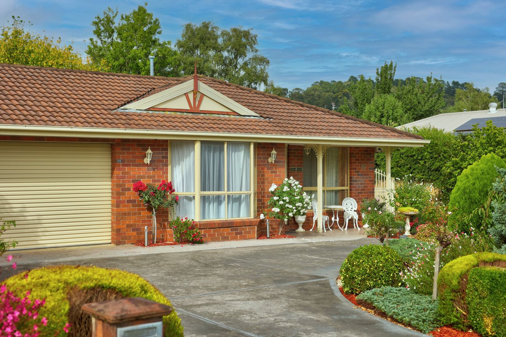 16 Farnham Road, Healesville VIC 3777 Domain