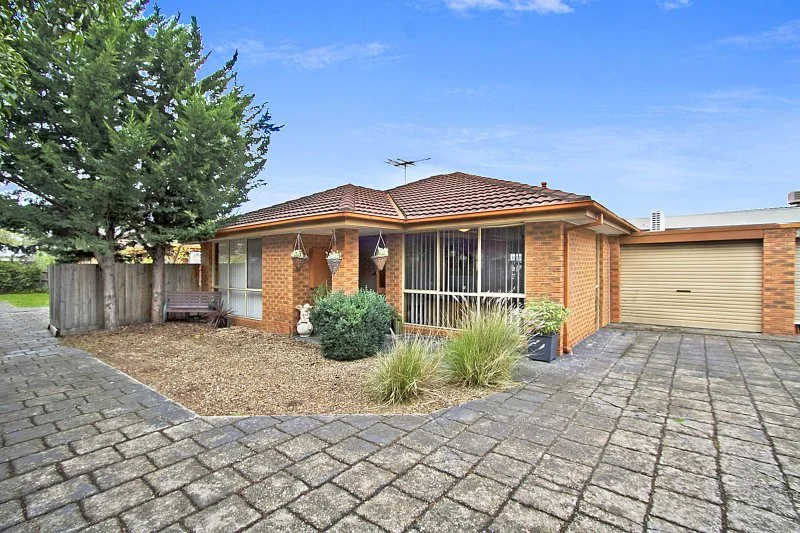 2/16 Horne Street, Sunbury VIC 3429