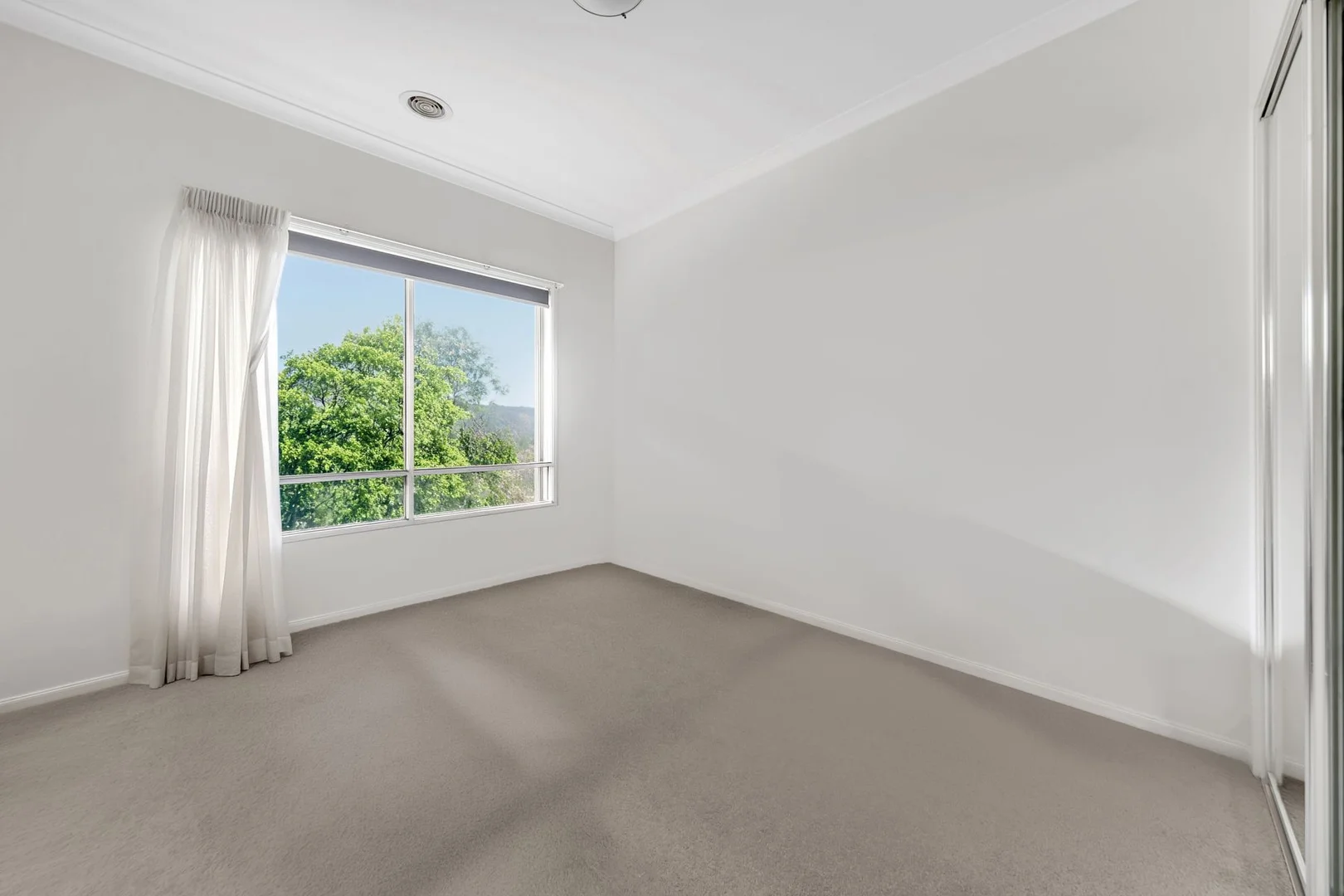 Additional image 9 of 102 Redding Rise, Epping VIC 3076