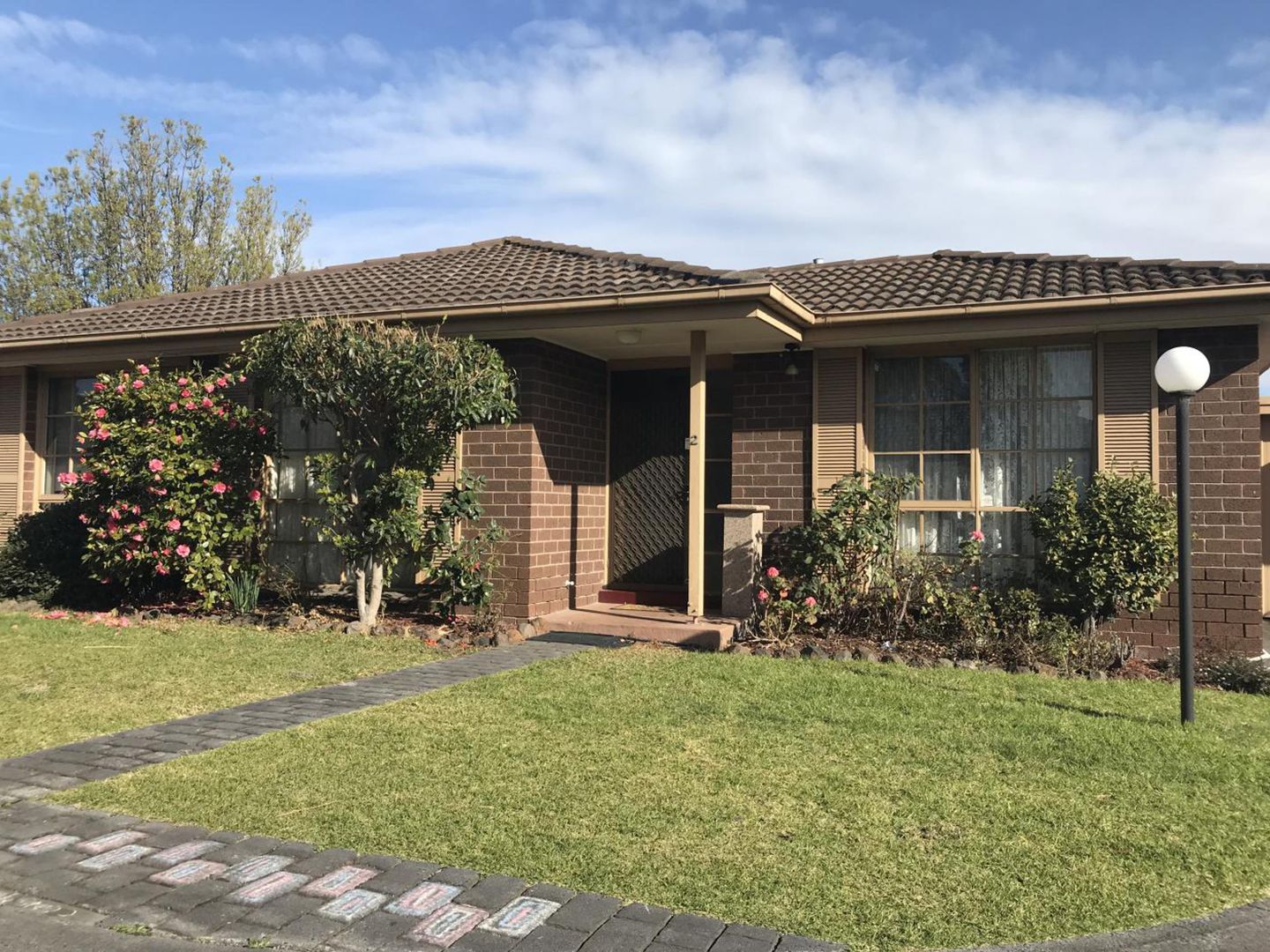 2 bedrooms Apartment / Unit / Flat in 2/8 Cleeland Street RESERVOIR VIC, 3073