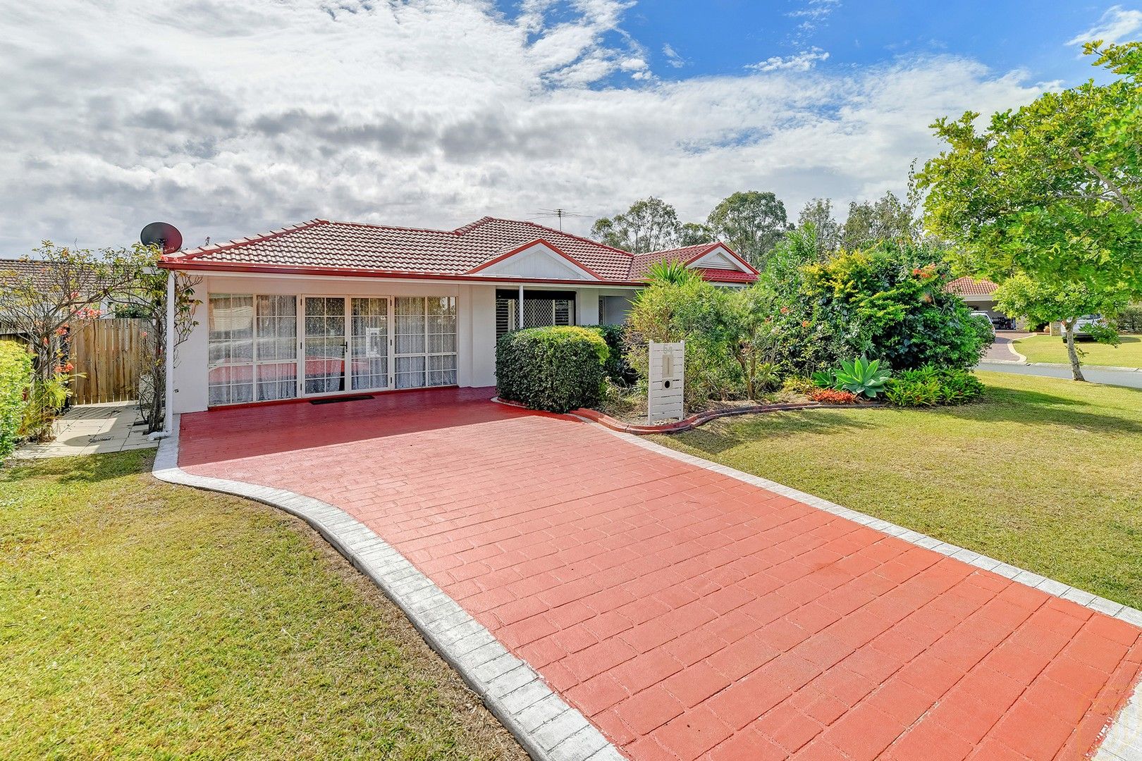 4 bedrooms House in 54 Wimbledon Circuit CARSELDINE QLD, 4034