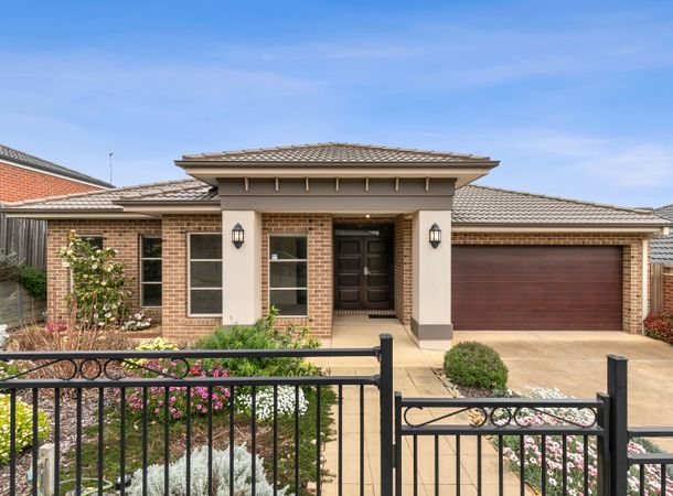 75 Pethajohn Parade, Grovedale VIC 3216