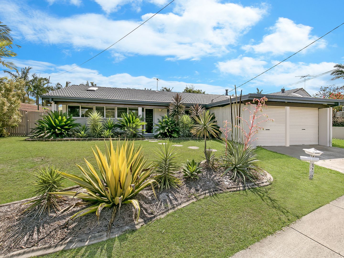 5 Springfield Crescent, Daisy Hill Property History & Address