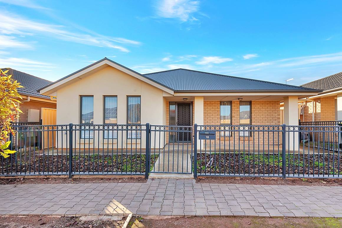 Picture of 18 Elphick Street, MUNNO PARA SA 5115