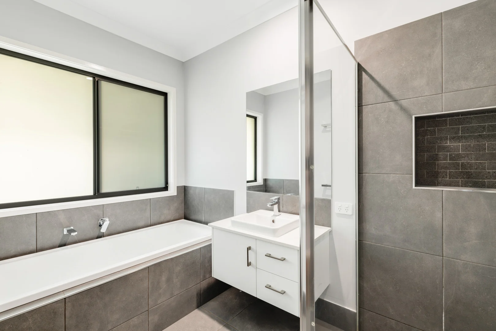 Additional image 15 of 118 Webcke Crescent, Kleinton QLD 4352