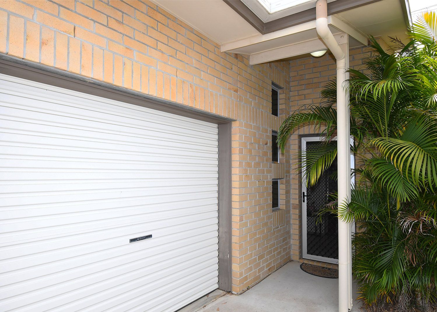 UNIT 4, 1 URRAWEEN ROAD, Urraween QLD 4655, Image 2