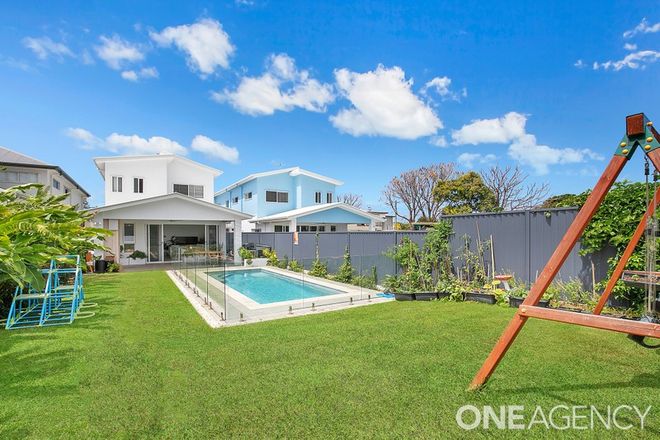Picture of 585a Oxley Avenue, SCARBOROUGH QLD 4020