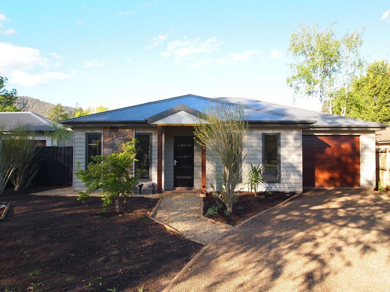 1B Churchill Avenue, Bright VIC 3741, Image 1