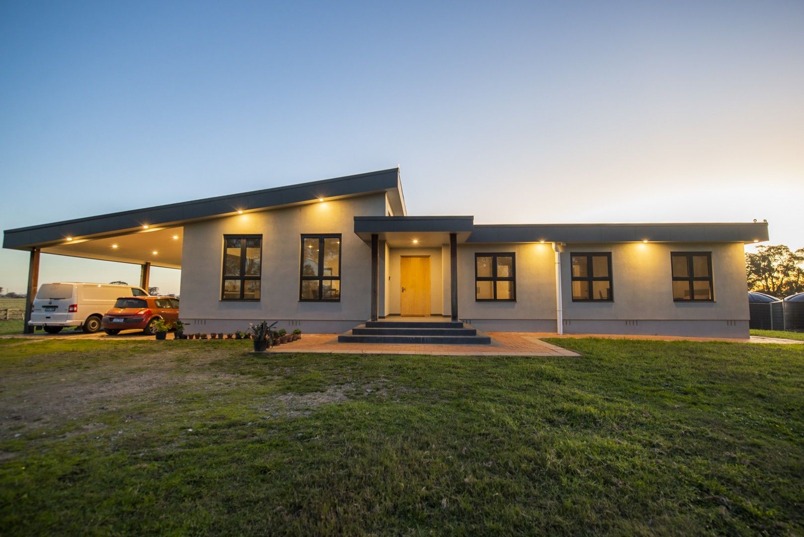 4 bedrooms House in 494 Eleven Mile Road CORA LYNN VIC, 3814