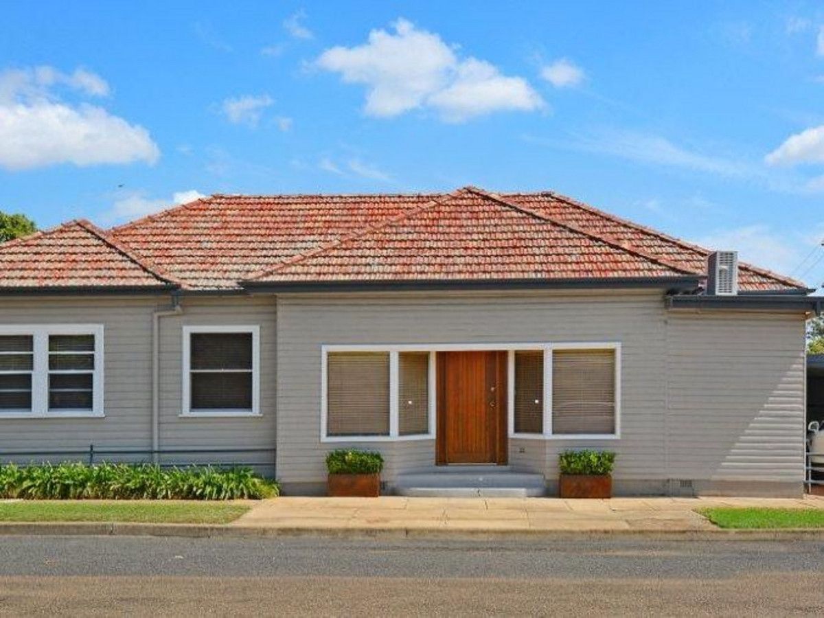 3 bedrooms House in 35 Eighth Division Memorial Drive GUNNEDAH NSW, 2380