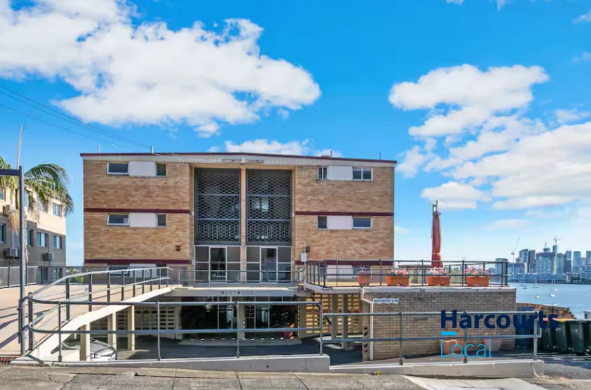 Additional image 10 of 9/55 Hillside Crescent, Hamilton QLD 4007