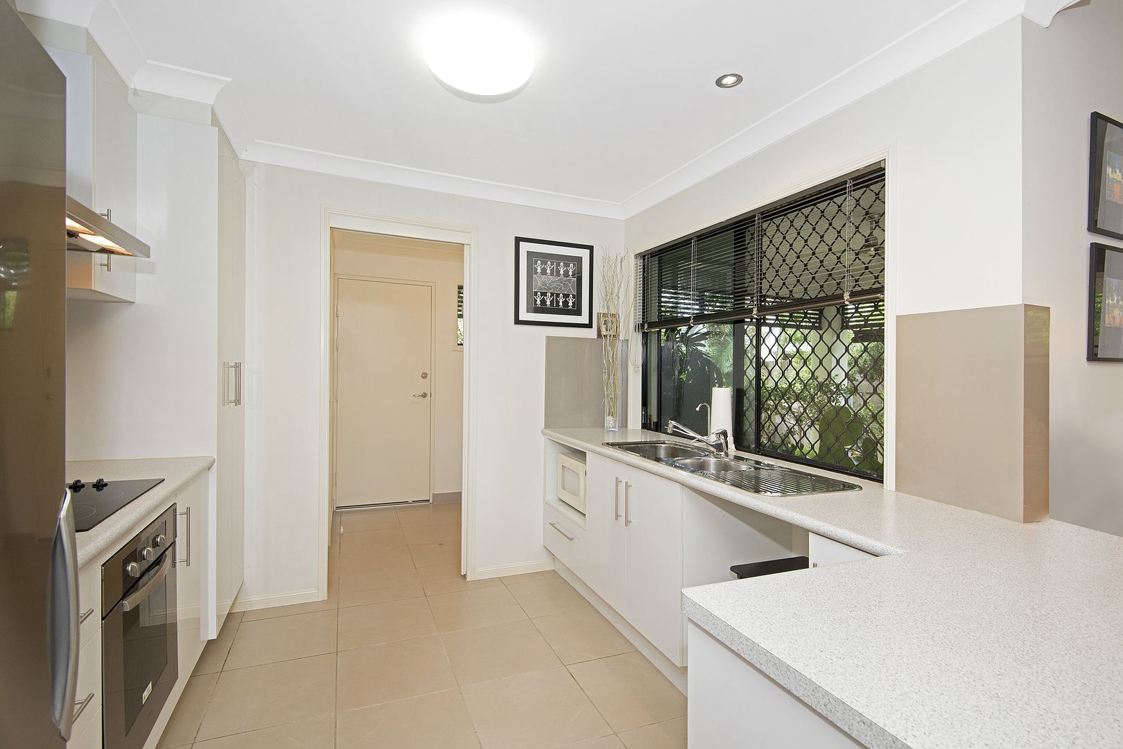 3/10 O'Connor Street, Rosslea QLD 4812, Image 2