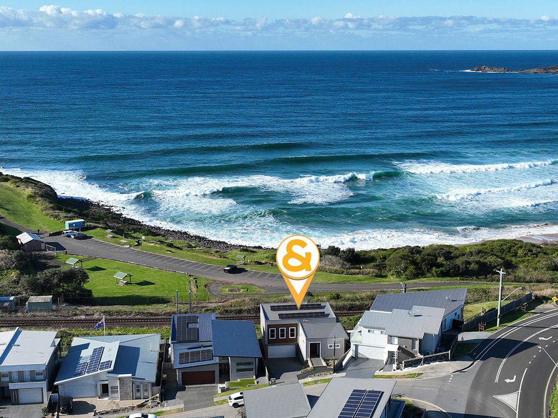 5 bedrooms House in 4 Northpoint Place KIAMA DOWNS NSW, 2533