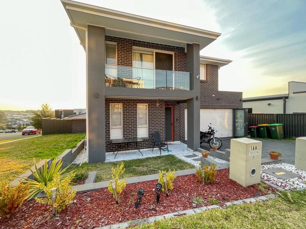 5 bedrooms House in 16 Culley Avenue DENHAM COURT NSW, 2565