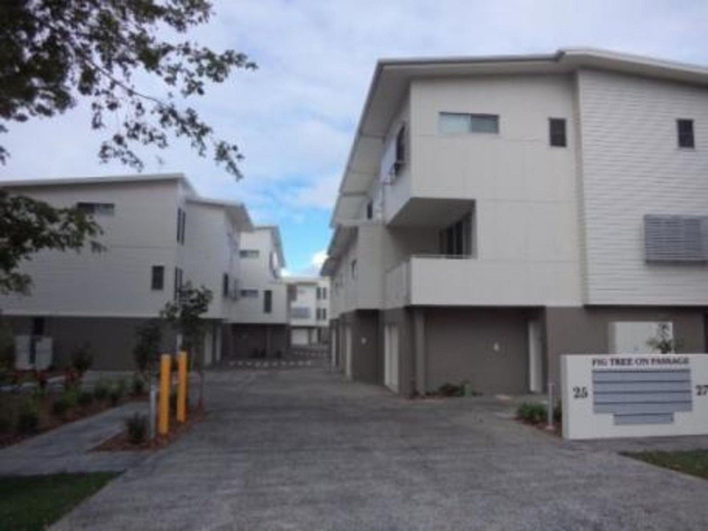 3 bedrooms Townhouse in 13/25 Passage St CLEVELAND QLD, 4163