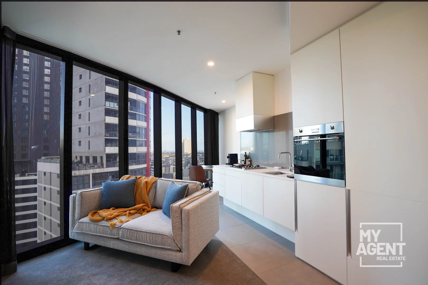 Additional image 4 of 1402/105 Clarendon St, Southbank VIC 3006